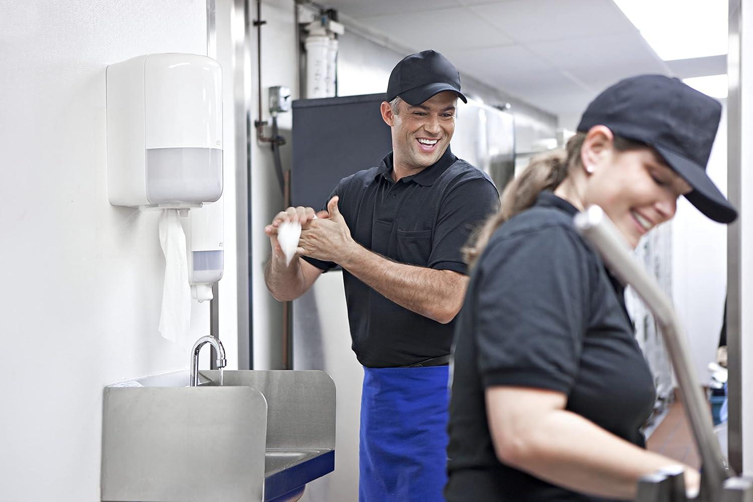 imageTork Basic Centerfeed Paper Wiper White M2 High Absorbency 6 x 600 Sheets 121201White